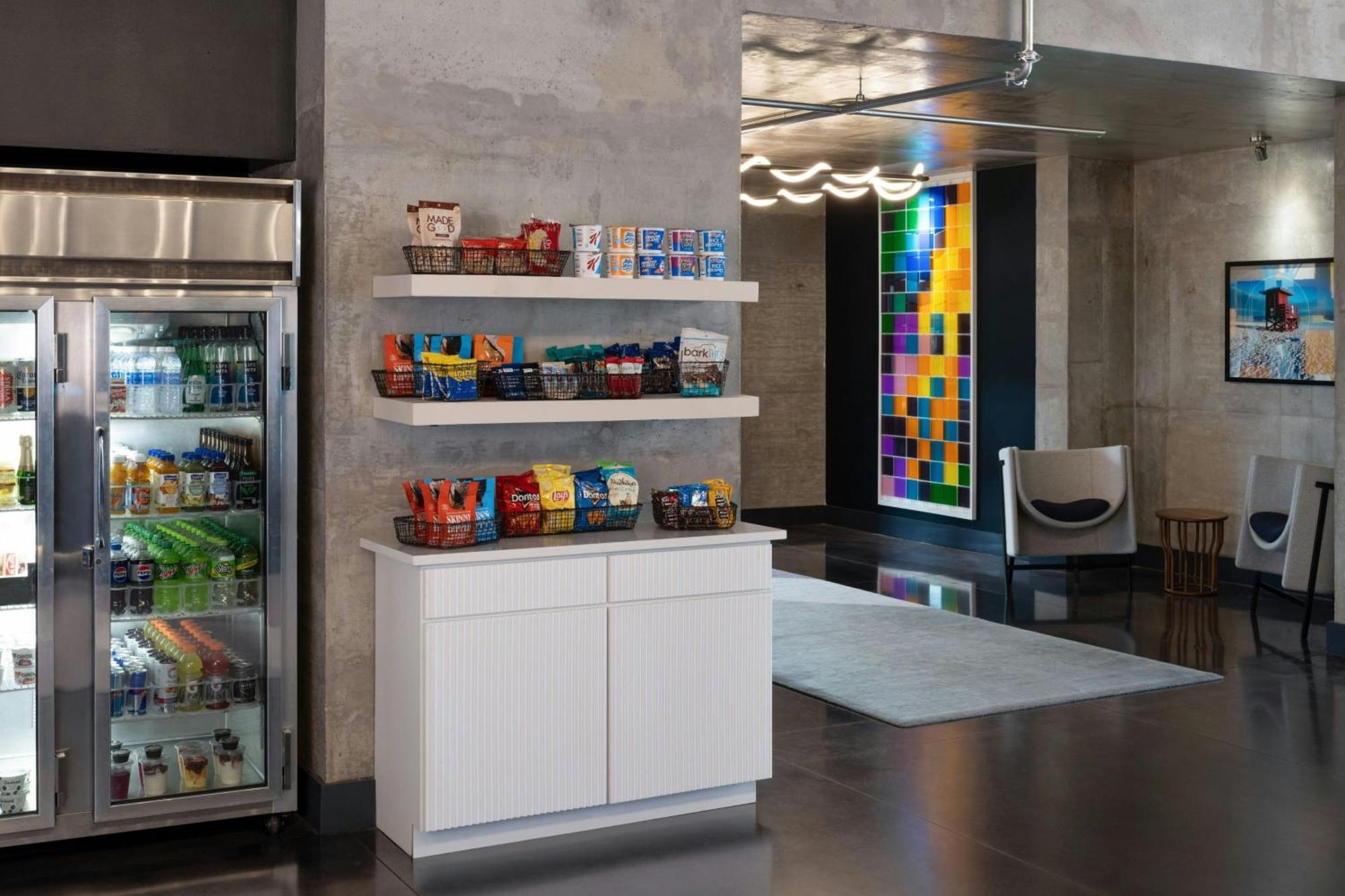 Aloft Sarasota Hotel Exterior photo